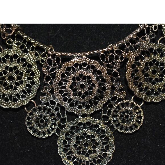 Victorian Gothic Antiqued Filigree Floral Mixed Metal Heavy Link 18" Necklace - Picture 2 of 5